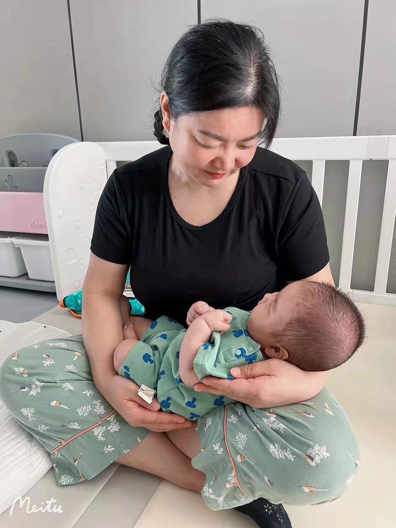 挑選月嫂時要遵循哪些原則（挑選月嫂的標準是什么？）