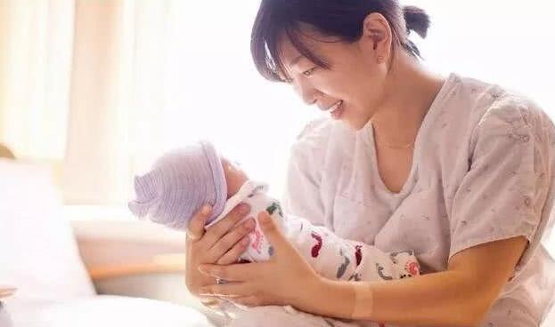 選擇幼兒保姆需要看哪些方面？